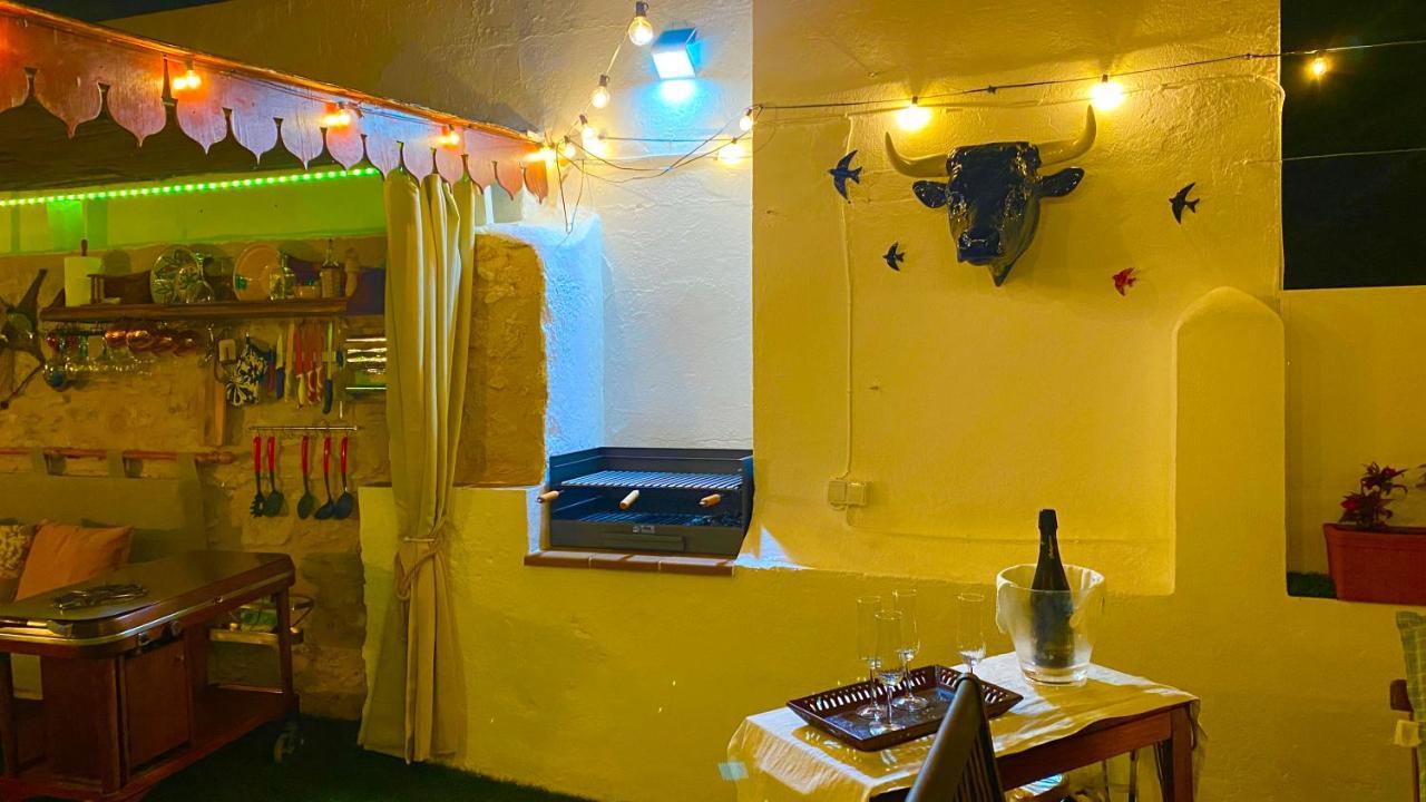 Apartamento Con Terraza,A 100M Playa Costilla Y Frente Al Castillo Rota Kültér fotó