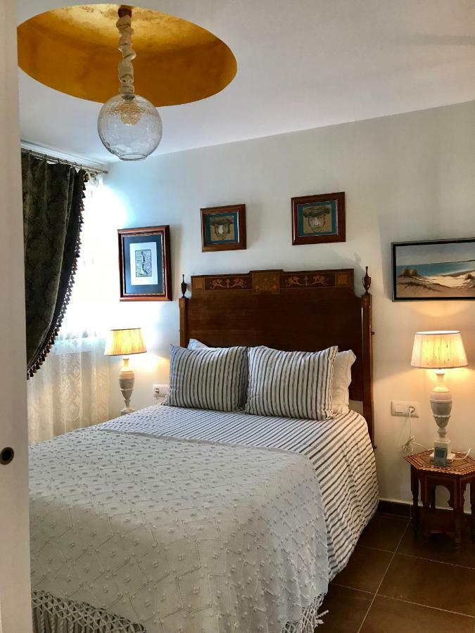 Apartamento Con Terraza,A 100M Playa Costilla Y Frente Al Castillo Rota Kültér fotó